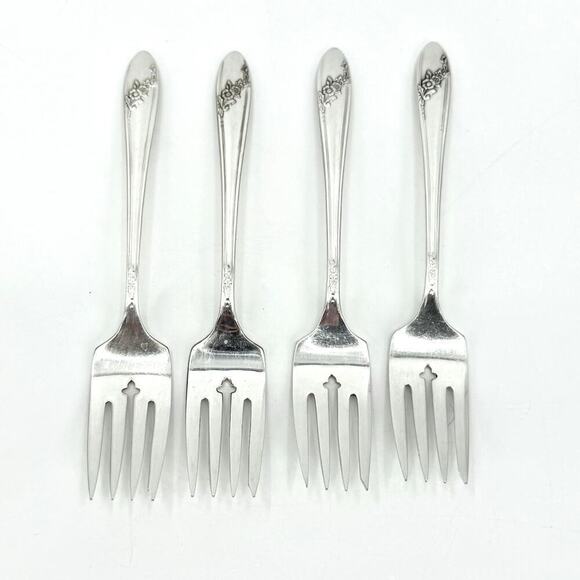Set of 4 Salad Forks Queen Bess II Silverplate Tudor Plate Oneida Community - Picture 1 of 6